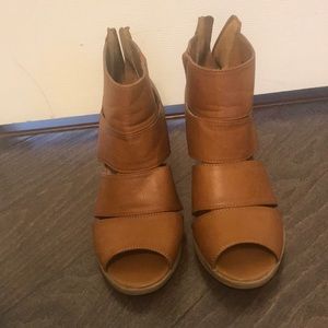 Sonoma Brown heeled sandals